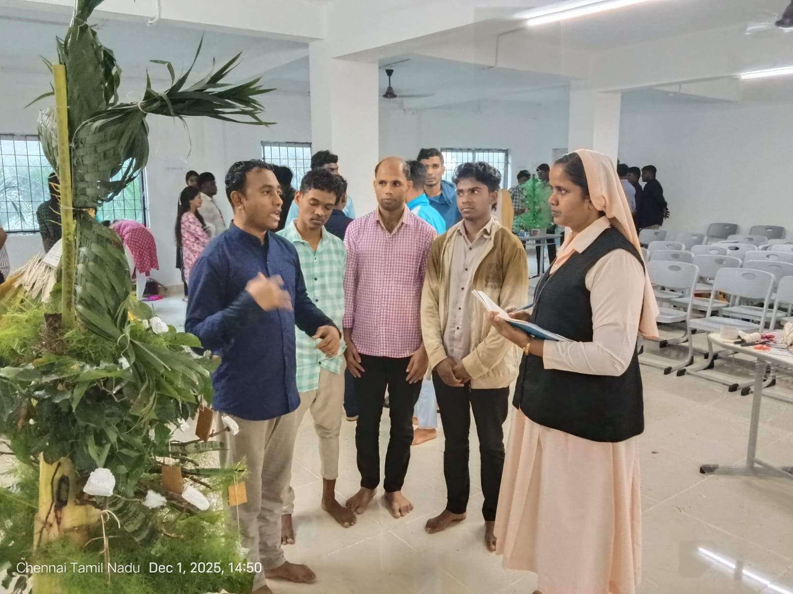 "Green Christmas" - Eco Friendly Christmas Tree Competition